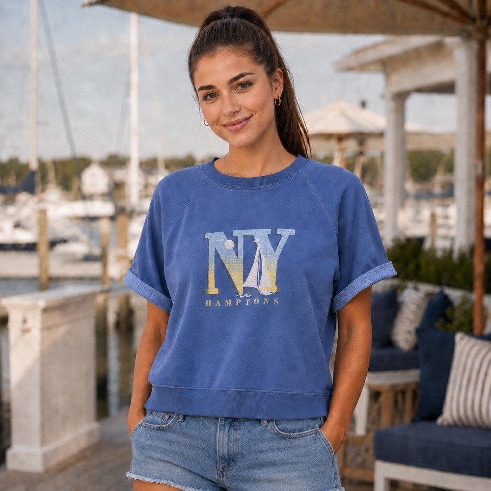 Hamptons NY Graphic Sweatshirt M Blue Old Money Coastal Chic Americana Preppy